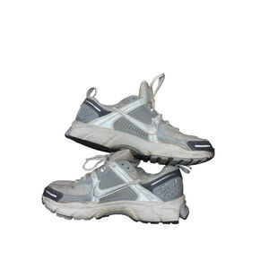 Youth Nike Vomero 5 Sneakers 7Y Grey Dark Grey